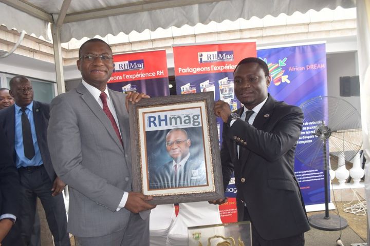 En visite à RHMAG : le Ministre Sidi Touré invite les patrons d’entreprises de presse au respect de la convention collective