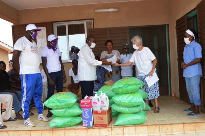 Lutte contre la Covid-19 : Les populations de la région du Poro reçoivent un appui