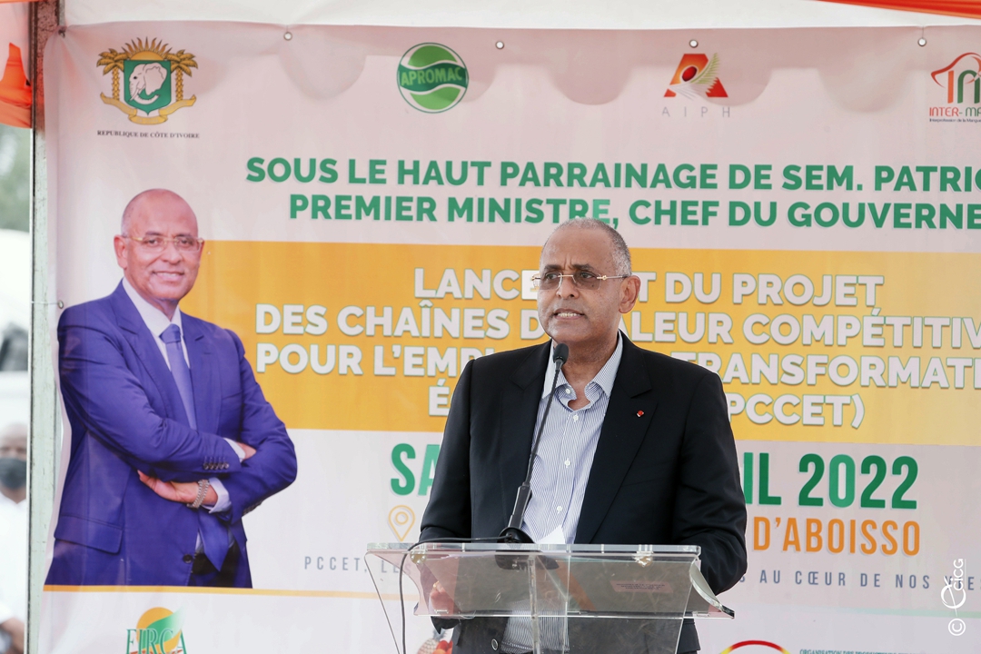 Projet des chaînes de valeur compétitives pour l'emploi et la transformation économique (PCCET) : le Premier Ministre, Patrick Achi, lance officiellement le Projet à Aboisso