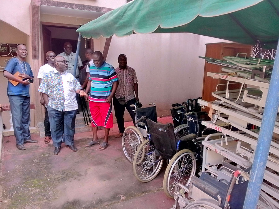 Aboisso / Secteur de la santé : Le maire N'gouan Jérémie équipe les centres de santé