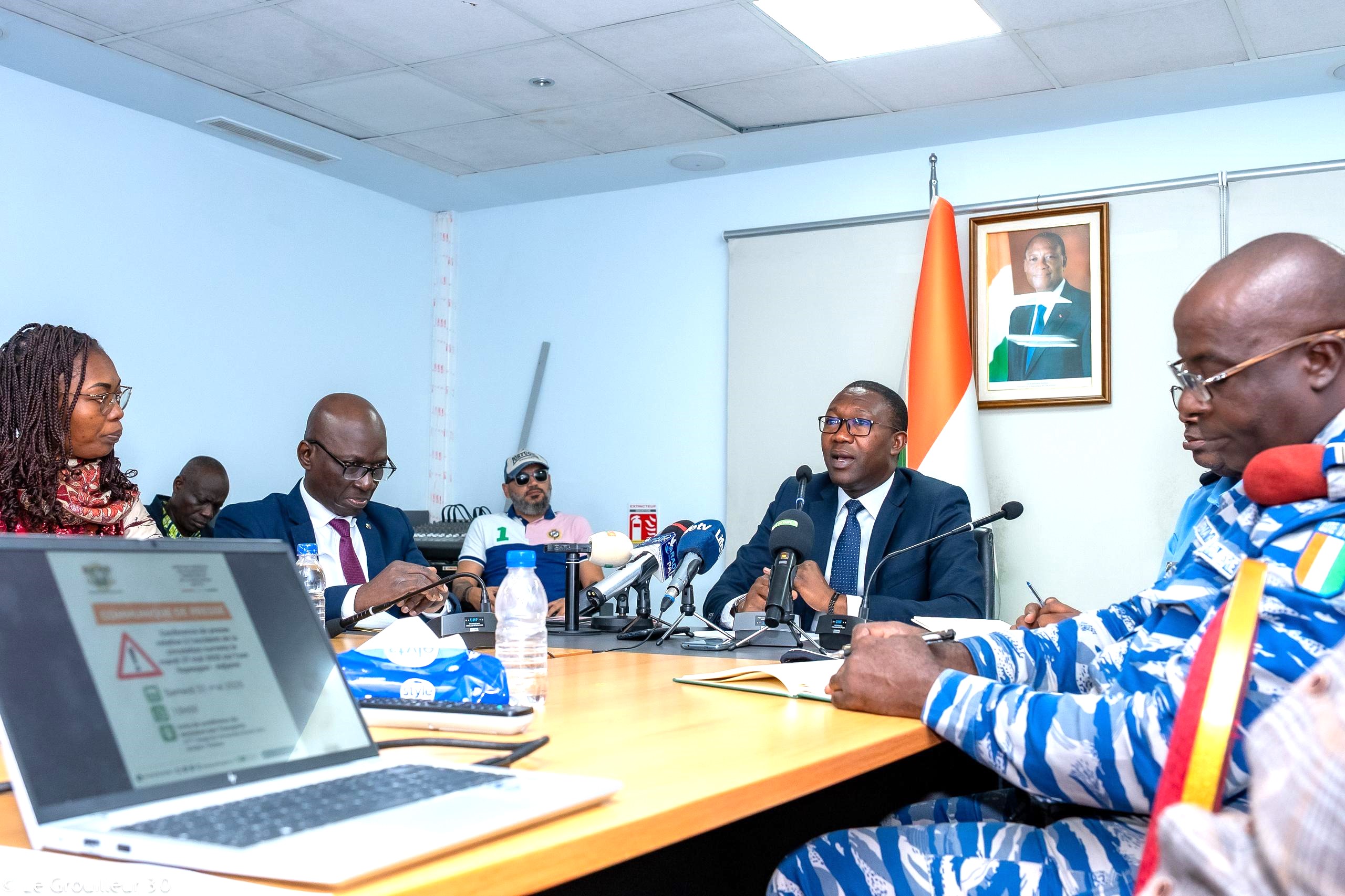 Accident tragique sur la voie express Yopougon–Adjamé : le gouvernement exprime sa compassion aux victimes et met en place des mesures strictes