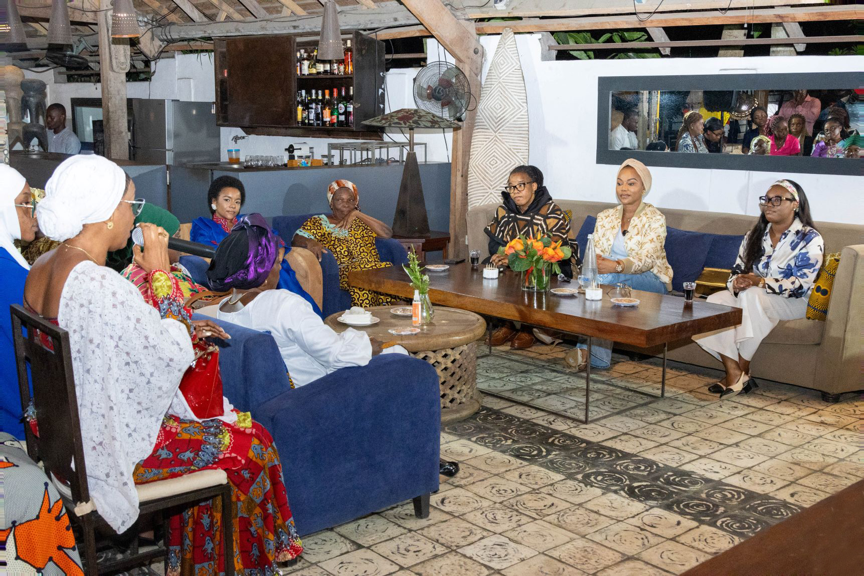 Action de proximité : la ministre Nassénéba Touré échange avec une trentaine de femmes sur les enjeux liés au genre et à l'autonomisation