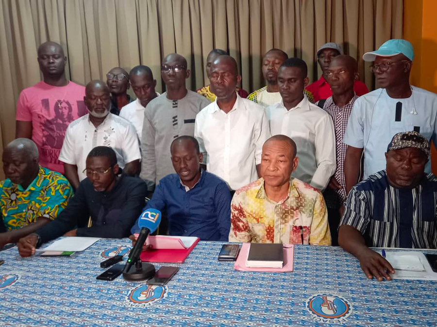 Activités portuaires: les dockers suspendent leur mot d'ordre de grève