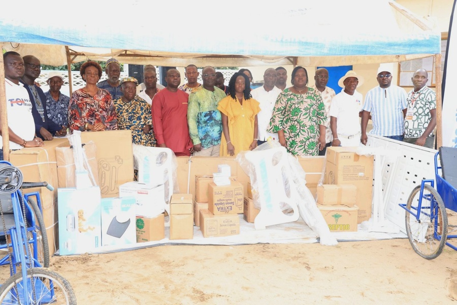 Adiaké : Côte d’ivoire Terminal offre du matériel médical à l’hôpital de Kakoukro