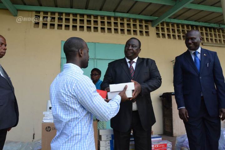 Sécurité Sanitaire des Aliments: La Commission de l’UEMOA offre des équipements à deux ministères