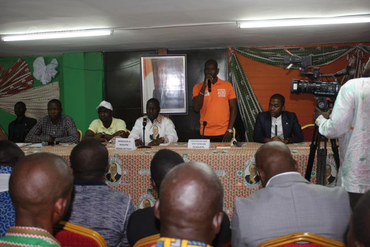 Côte d’Ivoire / Les membres de « FORCE 2015 » formés au leadership politique