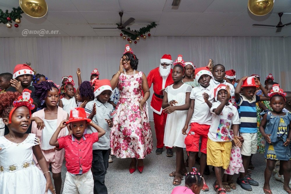 Adzopé : la maire Florence Achi célèbre Noël dans la joie et le partage