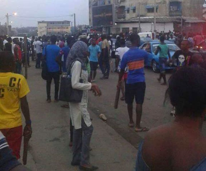 Des affrontements entre les populations de Yopougon et des microbes font 3 morts