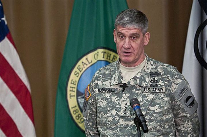 Le chef d’AFRICOM, le Général M. Rodriguez, en visite en Côte d’Ivoire (Ambassade des USA)