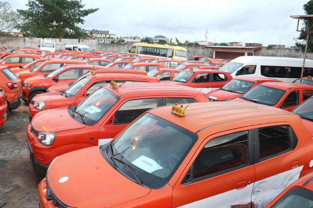 AGRAC / Lutte contre la criminalité économique : 124 véhicules et 115 bouteilles de gaz butane vendus aux enchères publiques