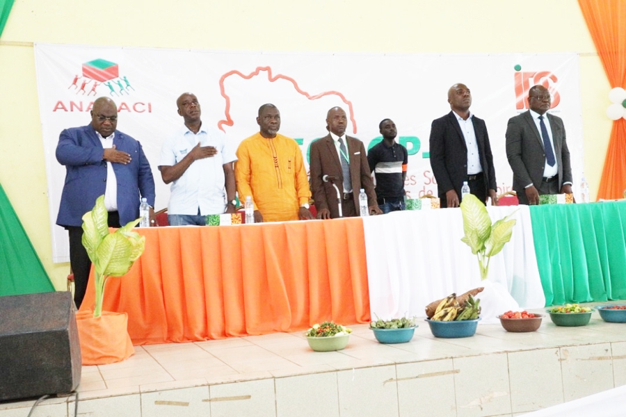 Agriculture : la problématique de l’amélioration du revenu des producteurs au centre du 3e forum de l’Association nationale des Coopératives Agricoles