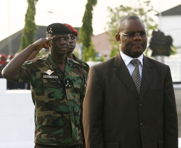 Le ministre de la Défense hier à l’Hma :