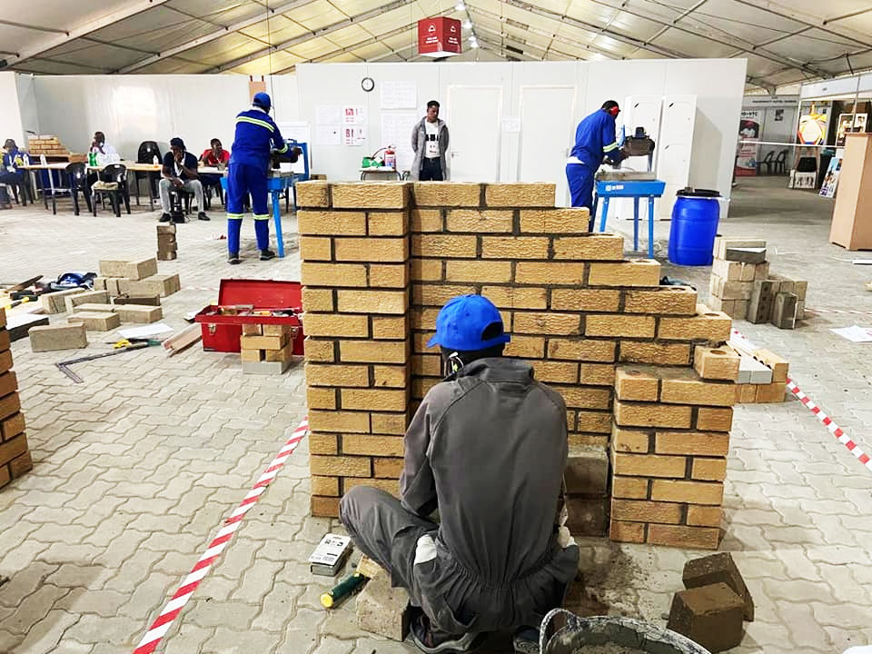 Enseignement technique, Formation professionnelle et Apprentissage : alternatives crédibles à l'ambition de développement industriel de la Côte d'Ivoire