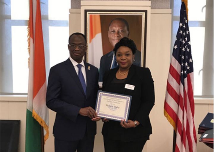Etats -Unis -Prix d’excellence: L’ambassadeur Daouda Diabaté a reçu le meilleur professeur de français de l’université d’Atlanta