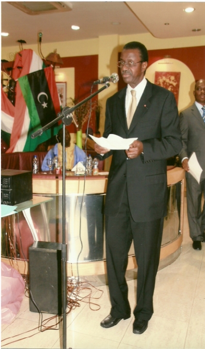 L`ambassadeur de Cȏte d`Ivoire en Libye réorganise la communauté ivoirienne