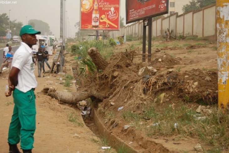 Salubrité : Gestion des ordures ménagères / Comment les erreurs de procédure ont tué l`appel d`offres