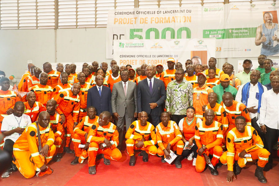 Année de la jeunesse : le projet de formation de 5 000 jeunes aux métiers des sports officiellement lancé