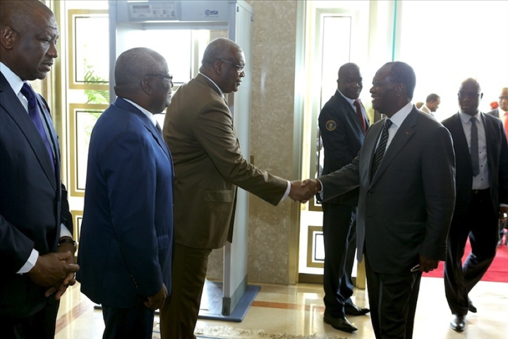 Arrivée du Président Ouattara à Yamoussoukro pour le sommet de haut niveau de la CEDEAO