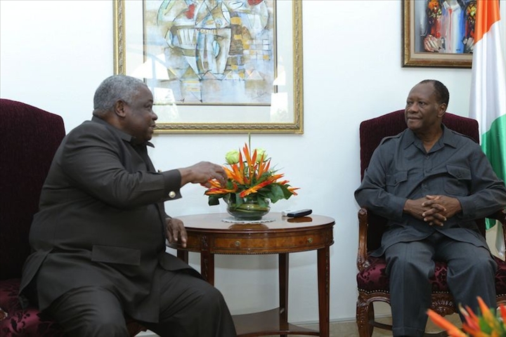 Ellen Johnson Sirleaf présente ses « voeux de prompt rétablissement» à Alassane Ouattara