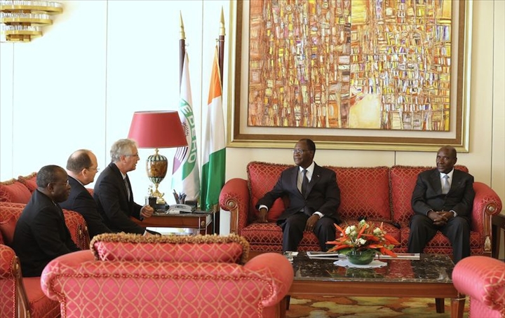 Le Président du Groupe minier canadien Sama ressources, le Secrétaire Exécutif du Conseil de l’Entente et des Hommes d’Affaires japonais reçus par le Chef de l’Etat