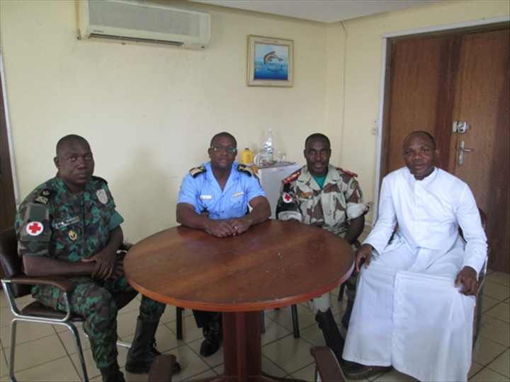 Tournée de présentation du service de l’Aumônerie militaire dans les casernes: l’accompagnement spirituel des FRCI au menu