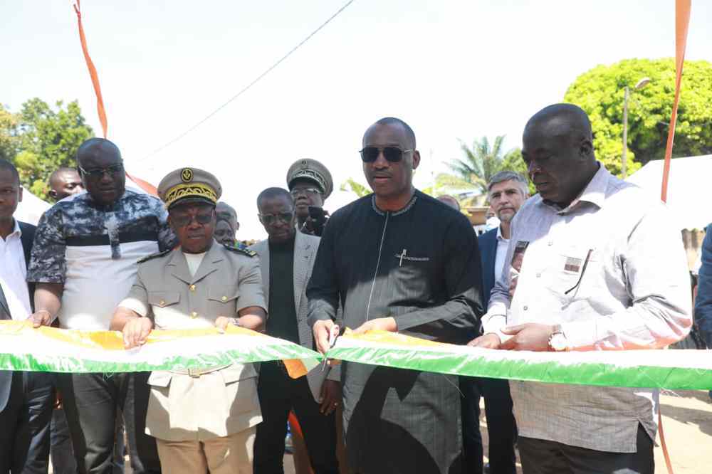 Autonomisation des jeunes de la Région du Tchologo: Mamadou Touré inaugure l’Agence régionale d’emploi Jeune