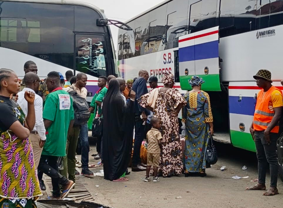 L’Enquête du jeudi / Autour des gares routières d’Abidjan : Comment les compagnies de transport bloquent la circulation