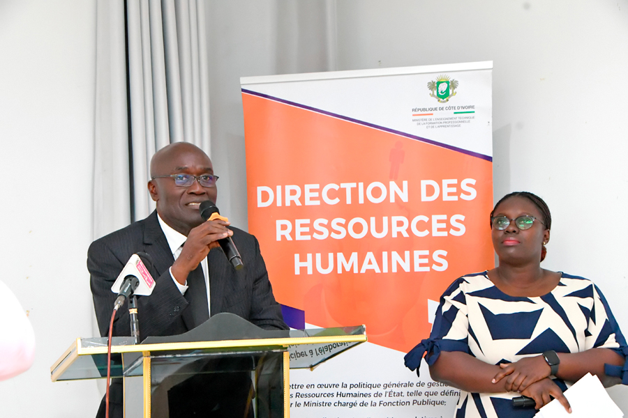 Avant-projet de décret portant classification des grades et emplois dans l'administration: le ministère de l'Enseignement technique harmonise ses spécialités