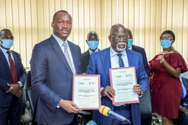 Autonomisation et promotion des jeunes : une convention -cadre signée entre le Ministère de la Promotion des Jeunes et l’ARDCI