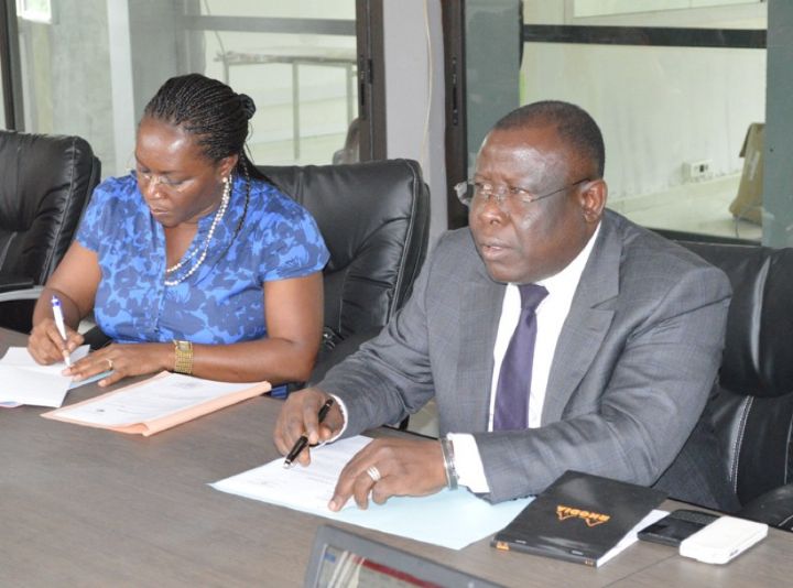 Séminaire de sensibilisation sur les réformes administratives : le rapport de synthèse