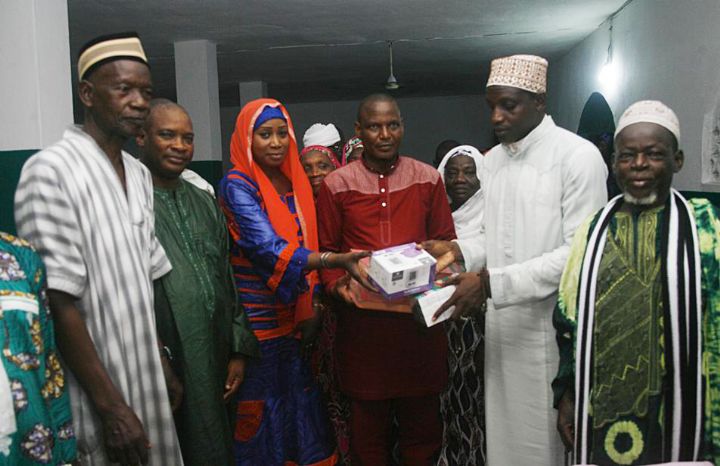 Mois de Ramadan : Maférima M’Bahia fait des dons à Abobo-Banco 2