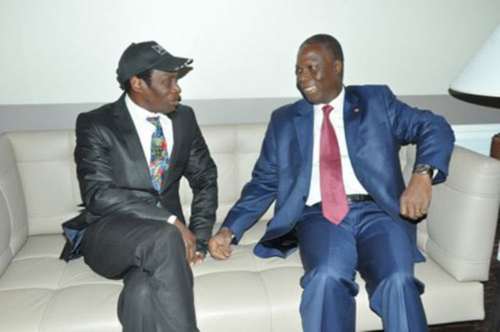 Le ministre Bandaman Maurice échange avec  Sidiki Bakaba, ex DG du Palais de la Culture