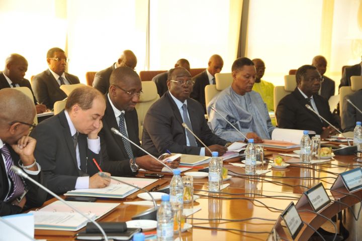 Dakar/ Rencontre entre le Gouverneur de la BCEAO et les présidents des Associations professionnelles des banques et établissements financiers (APBEF) de L’UMOA
