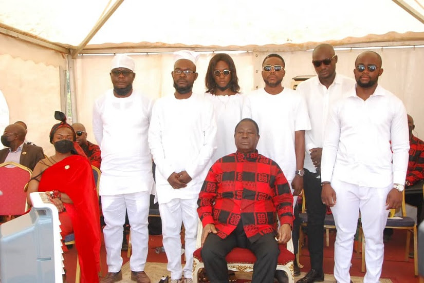 Bédié aux obsèques du chef de canton Ahali à Brobo