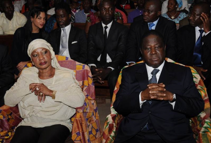 Le president BEDIE a l`eglise ST pierre,St paul de Daoukro