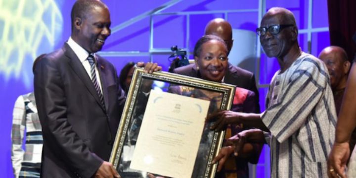 Littérature: Bernard Dadié, l’orfèvre des vers, fête ses 100 ans d’existence avec un prix mondial (Portrait)