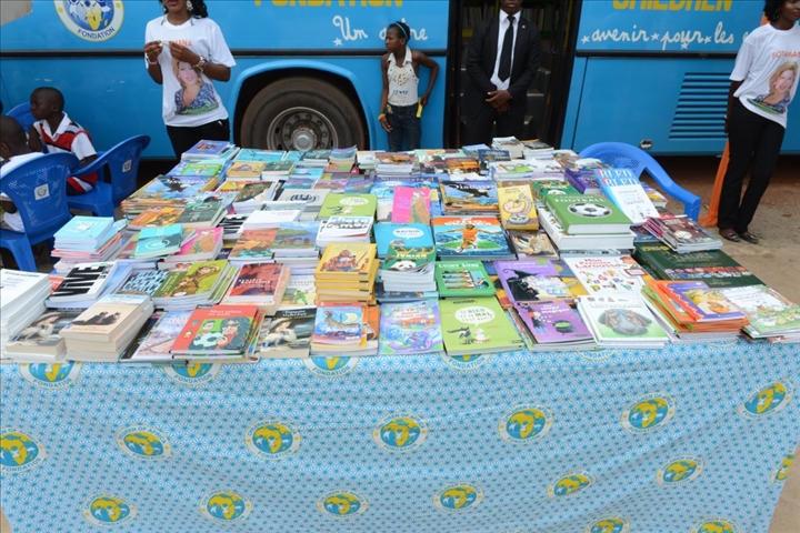 Korhogo :  La Fondation Children of Africa offre un bibliobus à la commune