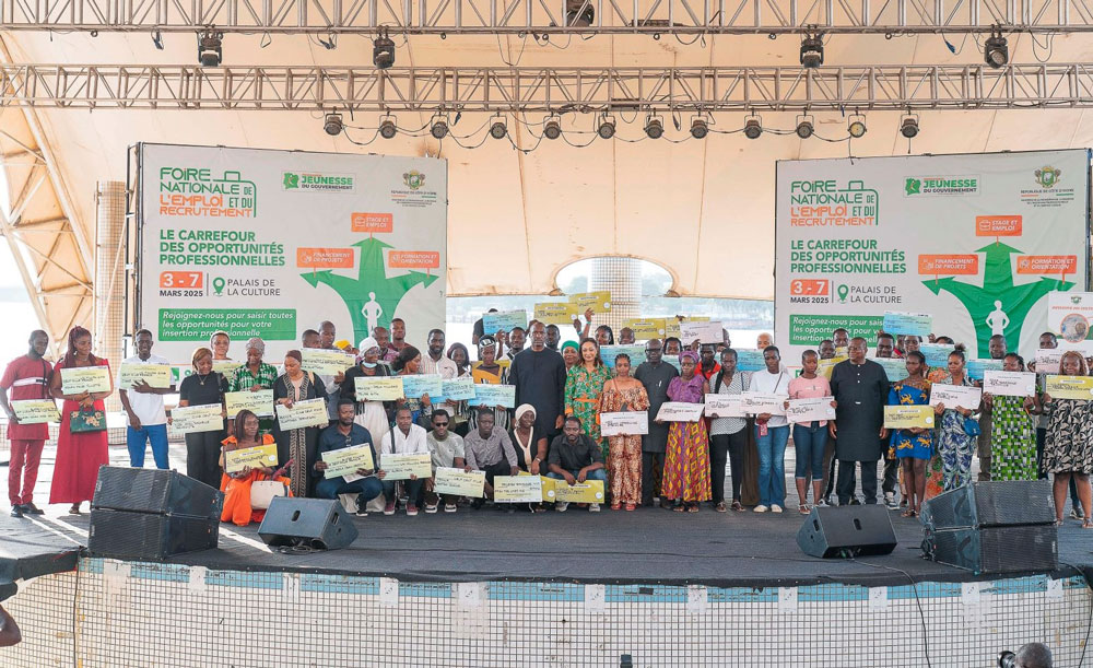 Bilan Foire nationale de l'Emploi et du Recrutement (FNER) : 21 956 jeunes ont obtenu une réponse positive d'emplois ou de stages