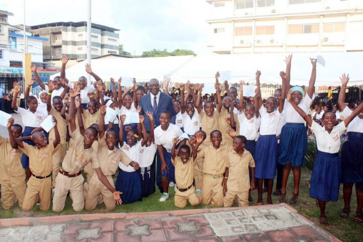 Treichville/ Contribution à l’accès à l’éducation :plus de 2500 prises en charge scolaires offert par le Conseil municipal