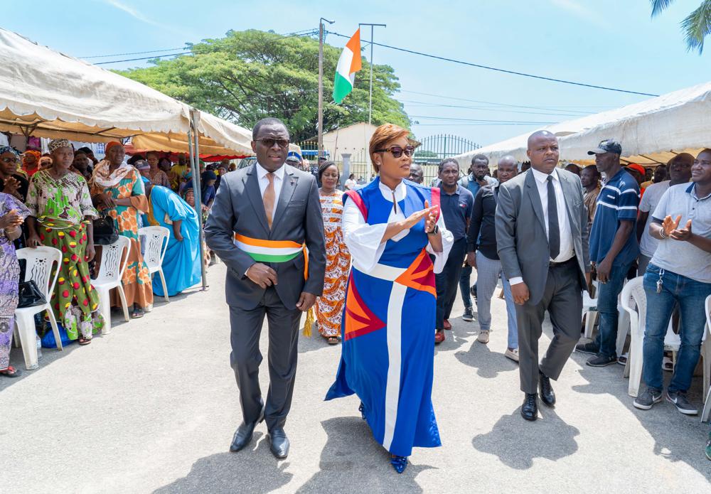  Boribana (Attécoubé): les ménages déguerpis recevront bientôt 250 000 FCFA chacun comme aide de l'État au relogement, annonce la ministre Belmonde Dogo