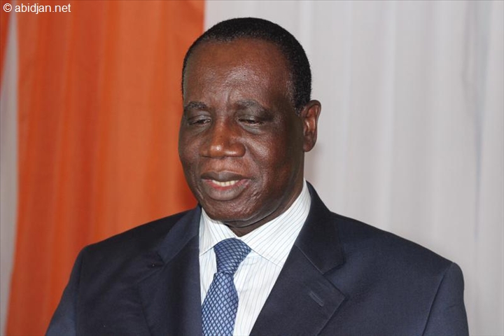 Assaoufoué (Moronou) : Ahoua N’Doli récompense les meilleurs élèves et meilleurs jeunes planteurs