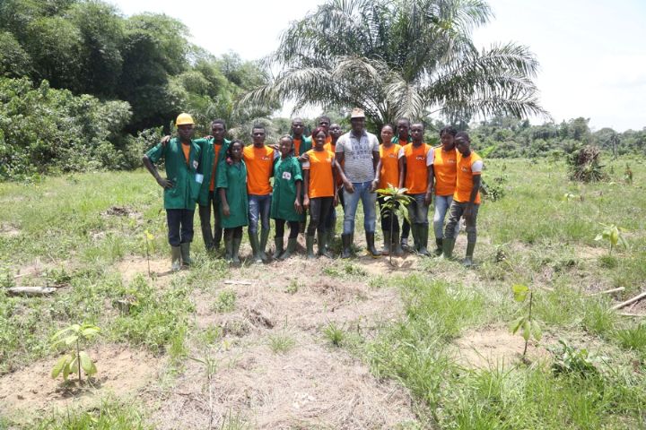 Agriculture/ L’Université de l’Entreprenariat d’Azaguié forme les étudiants à la culture du cacao bio