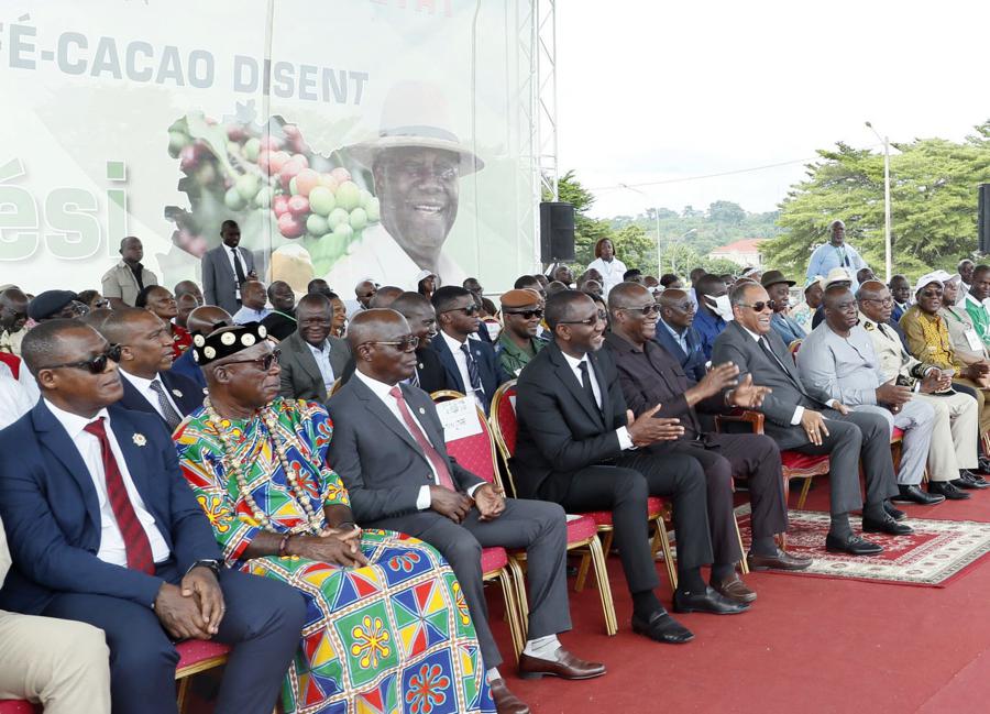 Café-cacao : une filière qui continuera de bénéficier de réformes majeures au profit des producteurs, annonce le Premier ministre