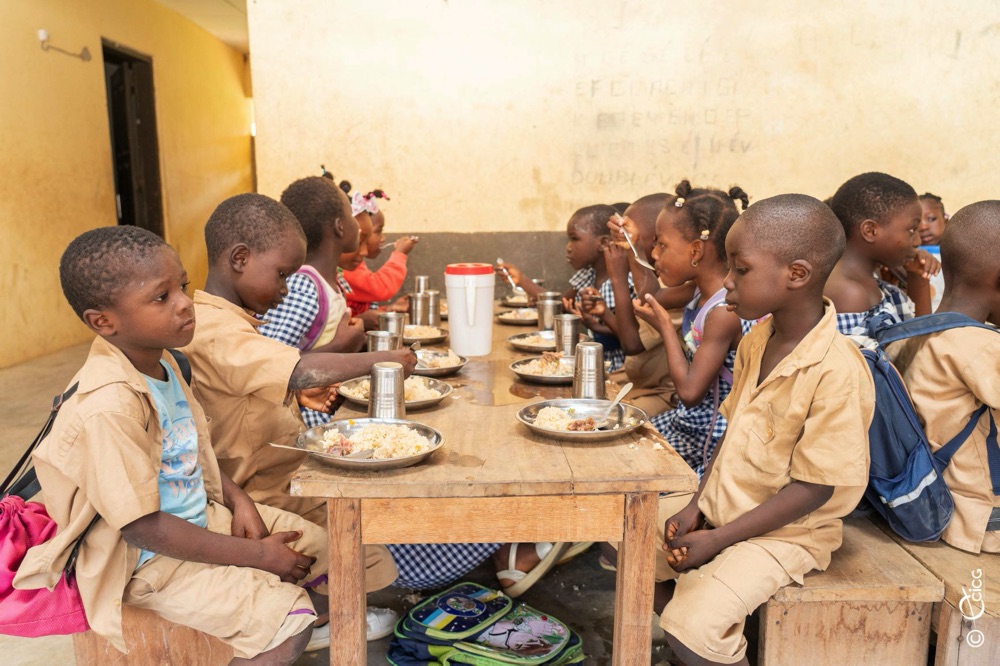 Cantine du Groupe scolaire Abadjin Kouté (Songon) : une contribution exemplaire de la chefferie du village qui soulage 278 rationnaires