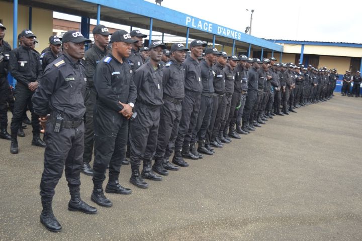 Côte d’Ivoire: des dizaines de policiers empêchent la tenue du congrès du parti de Gbagbo
