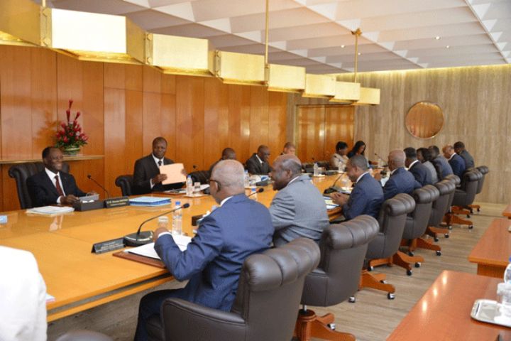 Côte d’Ivoire : le gouvernement annonce 54 prix d’Excellence à décerner le 1er août