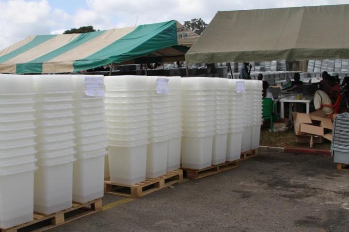 Présidentielle 2015: Le Japon donne les urnes et les isoloirs à la Cei