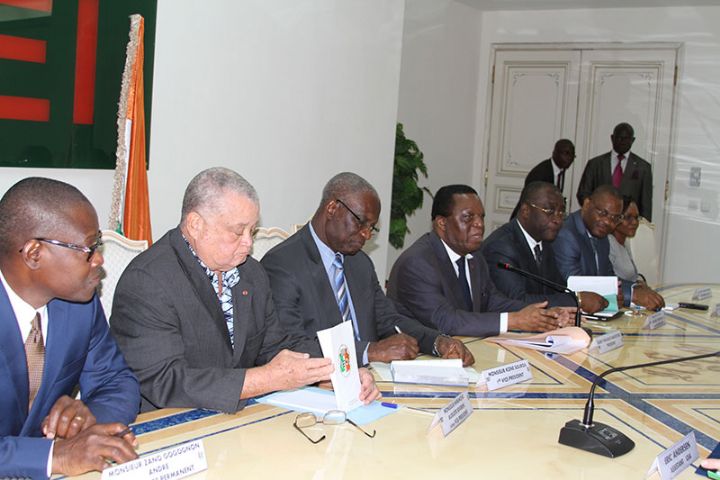 Réconciliation nationale: Les USA 