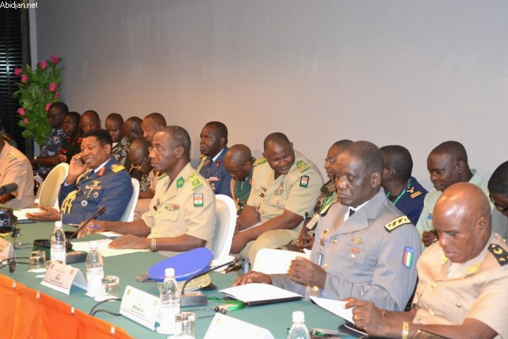 Mali: fin de la réunion des chefs d`état-major de la Cédéao à Abidjan