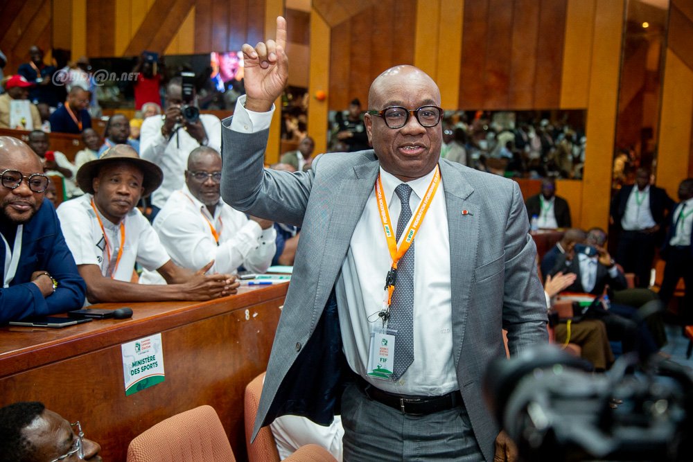 Football / Élection du Président de la FIF : Yacine Idriss Diallo élu avec 123 voix sur 149 pour un deuxième mandat de quatre ans